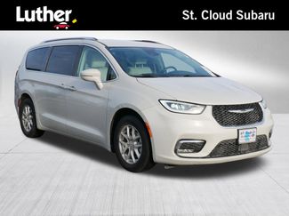 Used 2021 Chrysler Pacifica Touring-L video 1