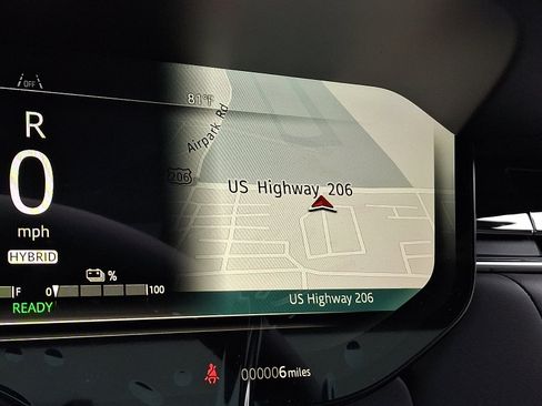 New 2025 Land Rover Range Rover SE image 18