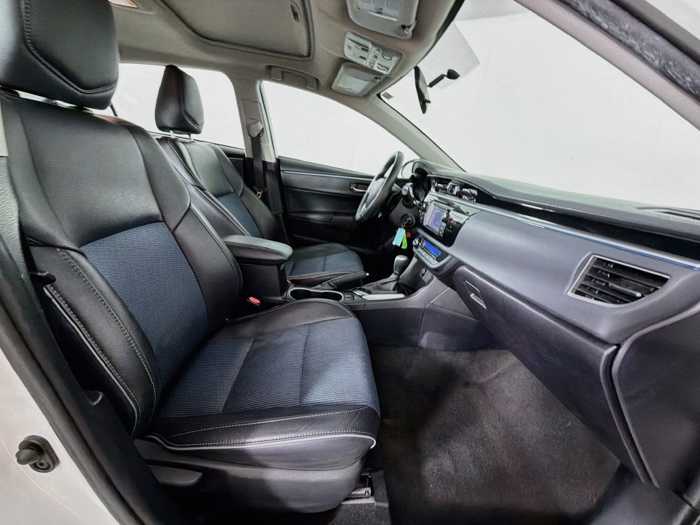 Used 2015 Toyota Corolla S FWD image 28