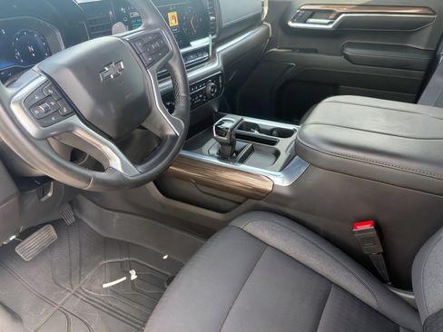 Used 2024 Chevrolet Silverado 1500 RST image 19