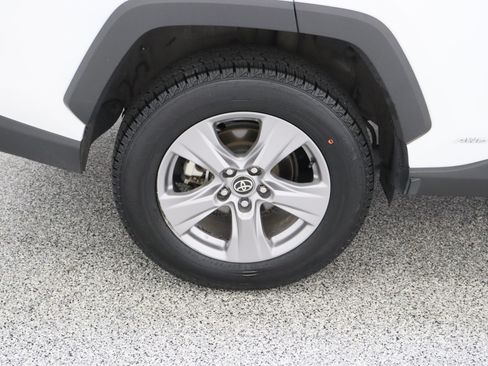 Certified 2025 Toyota RAV4 LE AWD/4WD image 6