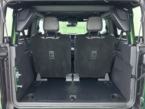 Used 2024 Ford Bronco Badlands image 19