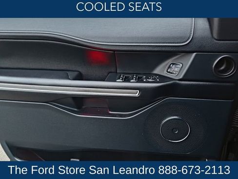 Used 2018 Ford Expedition Max XLT image 13
