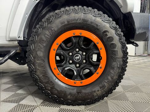 Used 2021 Ford Bronco Big Bend w/ Sasquatch Package image 40