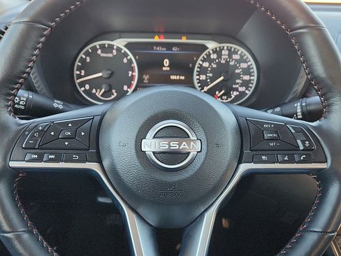 Used 2024 Nissan Sentra SR w/ SR Premium Package image 12