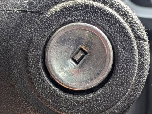 Used 2017 Chevrolet Equinox LS image 29