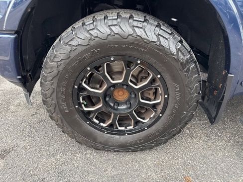 Used 2019 Ford F150 Platinum w/ Technology Package image 9