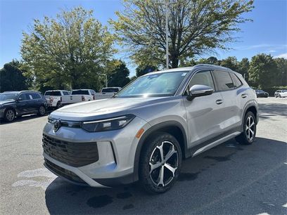 New 2025 Volkswagen Tiguan SE