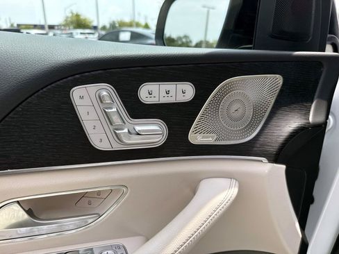 Certified 2026 Mercedes-Benz GLS 450 4MATIC image 19
