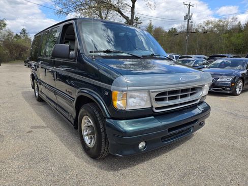 Used 1999 Ford E-150 and Econoline 150 RWD image 6
