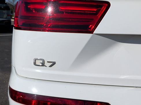 Used 2017 Audi Q7 2.0T Premium Plus image 11