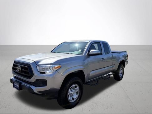 Used 2020 Toyota Tacoma SR w/ SR Convenience Package AWD/4WD image 2