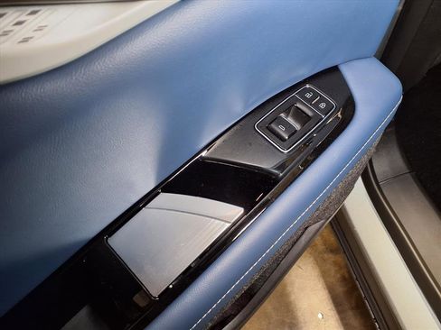 New 2026 Cadillac Optiq Luxury 2 image 13