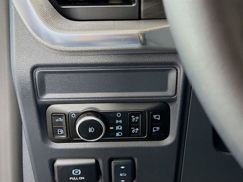 New 2025 Ford F150 Lariat w/ Equipment Group 501A Mid image 19