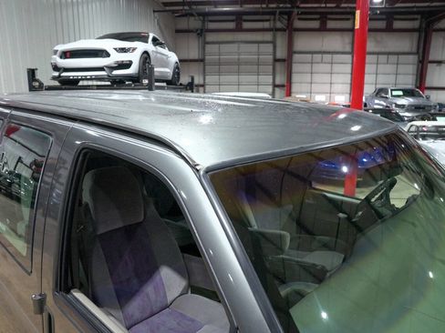 Used 1999 GMC Savana 1500 w/ Convenience Pkg image 19