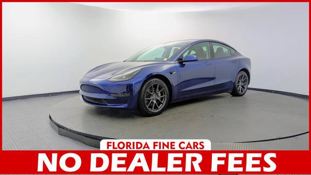 Used 2022 Tesla Model 3 RWD image 1