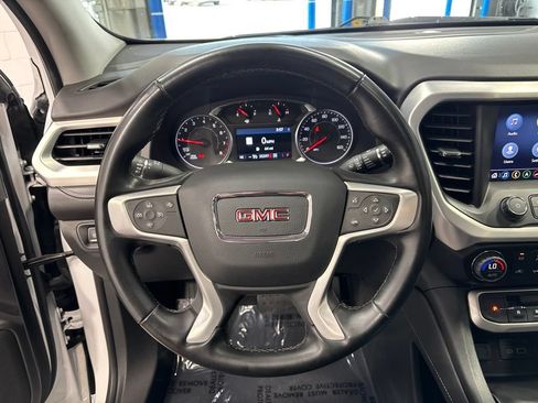 Used 2023 GMC Acadia SLT AWD/4WD image 14