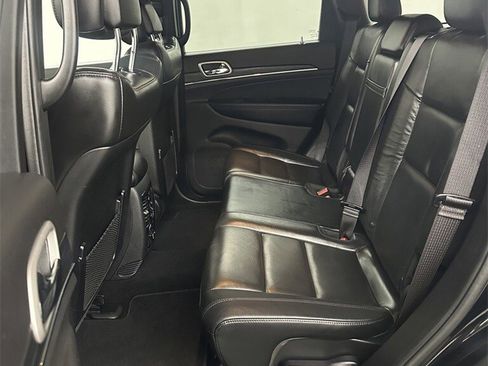 Used 2020 Jeep Grand Cherokee Limited w/ Premium Lighting Group image 29