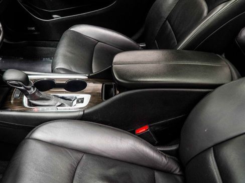 Used 2024 Chevrolet Malibu LT FWD image 14