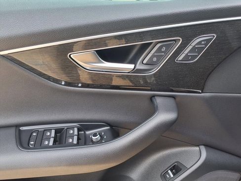 Used 2020 Audi Q7 3.0T Premium Plus w/ Premium Plus Package image 22