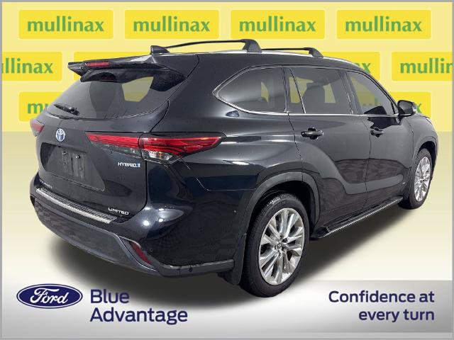 Used 2023 Toyota Highlander Limited AWD/4WD image 4