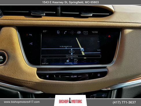 Used 2017 Cadillac XT5 Platinum w/ Driver Assist Package image 38