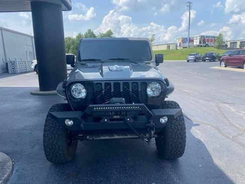 Used 2022 Jeep Gladiator Sport AWD/4WD image 2