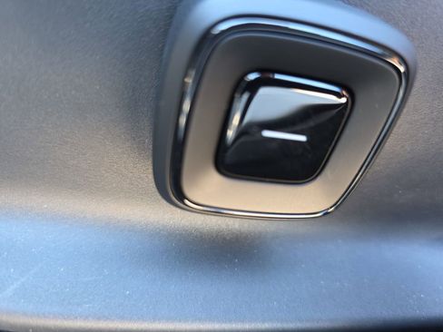 New 2026 Volvo EX30 Ultra image 38