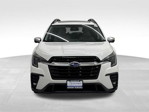 Used 2023 Subaru Ascent Limited w/ Technology Package AWD/4WD image 11