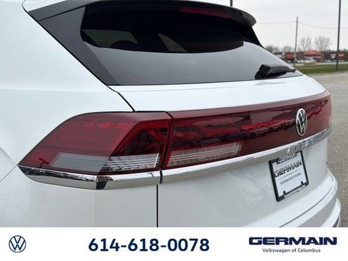New 2026 Volkswagen Atlas Cross Sport SEL Premium R-Line AWD/4WD image 14