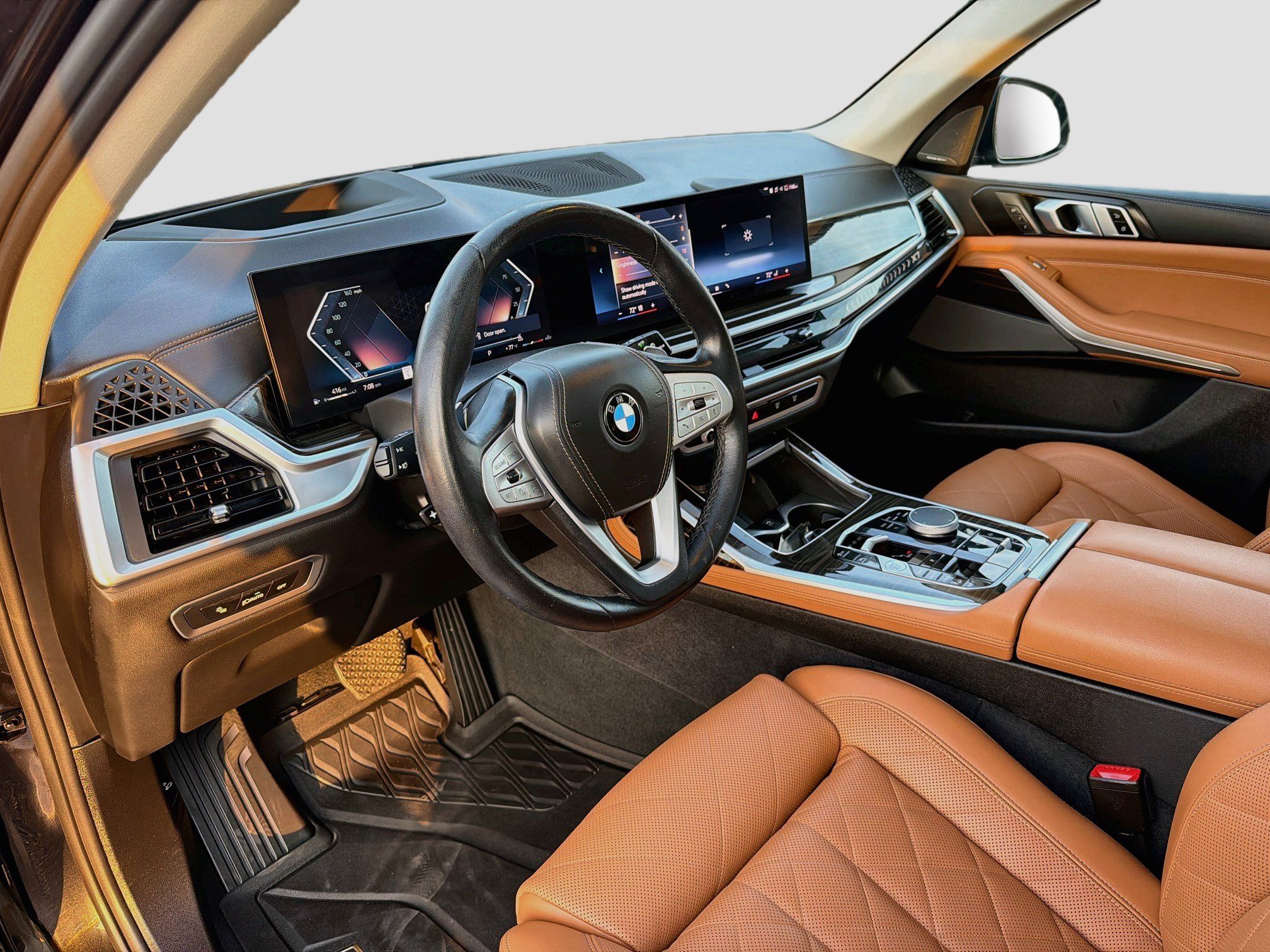 Used 2024 BMW X7 xDrive40i w/ Premium Package AWD/4WD image 9