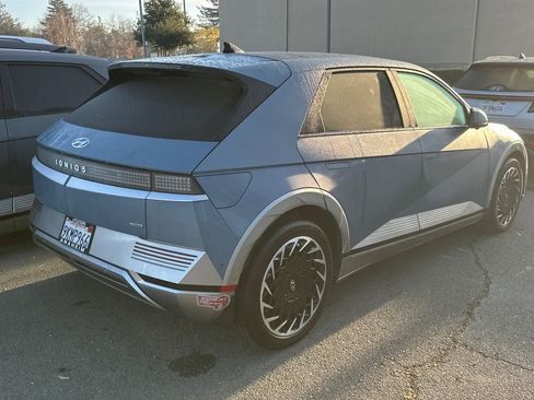 Used 2024 Hyundai Ioniq 5 Limited image 3