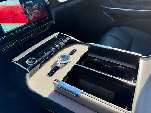 New 2025 Lincoln Navigator L Reserve w/ Jet Appearance Package image 30