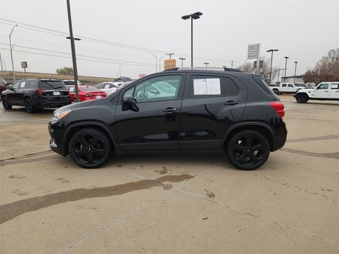 Used 2019 Chevrolet Trax Premier w/ Midnight Edition image 5