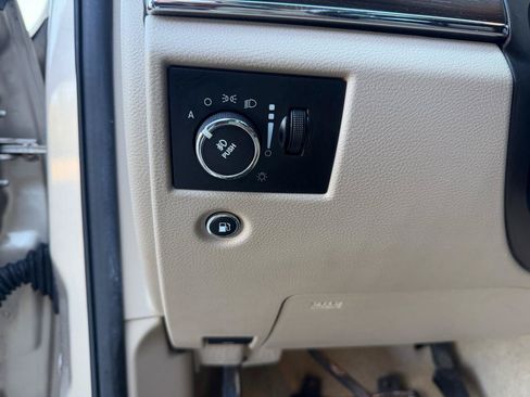 Used 2014 Jeep Grand Cherokee Overland AWD/4WD image 18