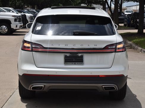Used 2023 Lincoln Nautilus Reserve w/ Equipment Group 201A AWD/4WD image 9