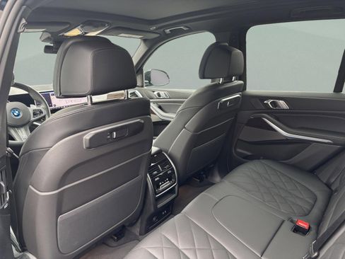 Used 2026 BMW X5 xDrive50e w/ M Sport Package image 29