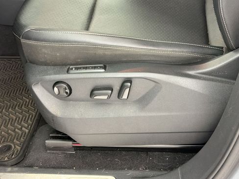 Used 2018 Volkswagen Atlas SEL w/ R-Line Package FWD image 14