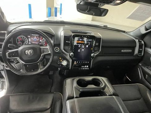 Used 2024 RAM 1500 Laramie AWD/4WD image 12