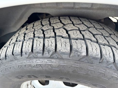 Used 2015 Ford Expedition EL XLT image 18