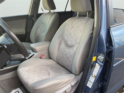 Used 2011 Toyota RAV4 4WD w/ Base L4 Extra Value Pkg image 14