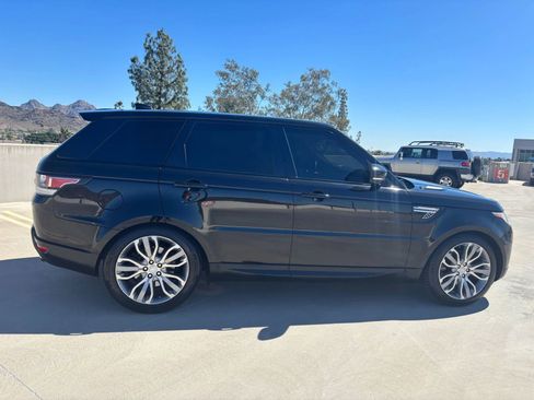Used 2017 Land Rover Range Rover Sport HSE image 5