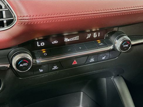 Used 2022 MAZDA MAZDA3 s image 18