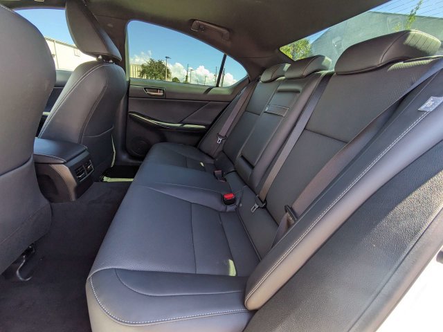 Used 2025 Lexus IS 350 F Sport RWD image 13