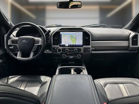 Used 2022 Ford F250 Platinum w/ FX4 Off-Road Package image 10