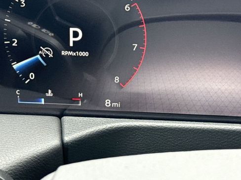 New 2026 Nissan Armada SV image 32