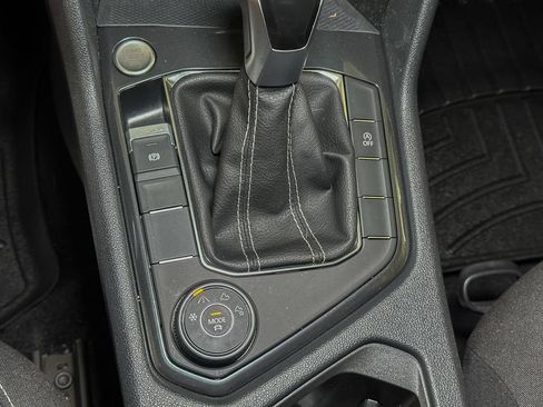 Used 2024 Volkswagen Tiguan S AWD/4WD image 31