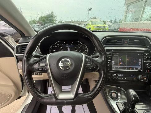 Used 2016 Nissan Maxima Platinum FWD image 12