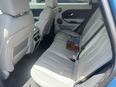 Used 2013 Land Rover Range Rover Evoque Prestige AWD/4WD image 8