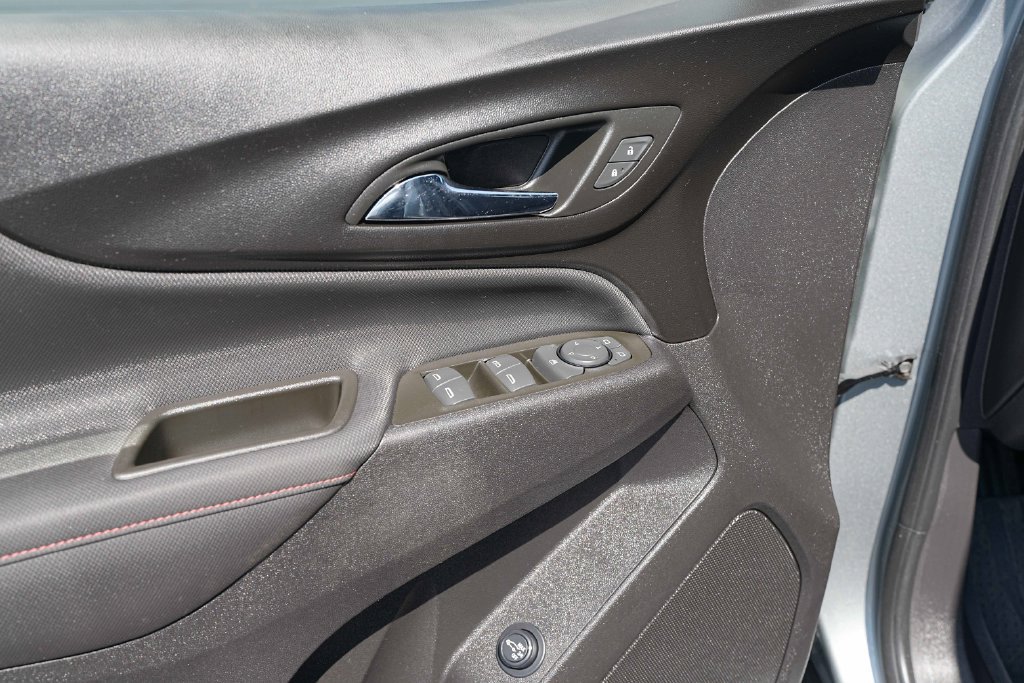 Used 2024 Chevrolet Equinox RS w/ LPO, Floor Liner Package AWD/4WD image 28